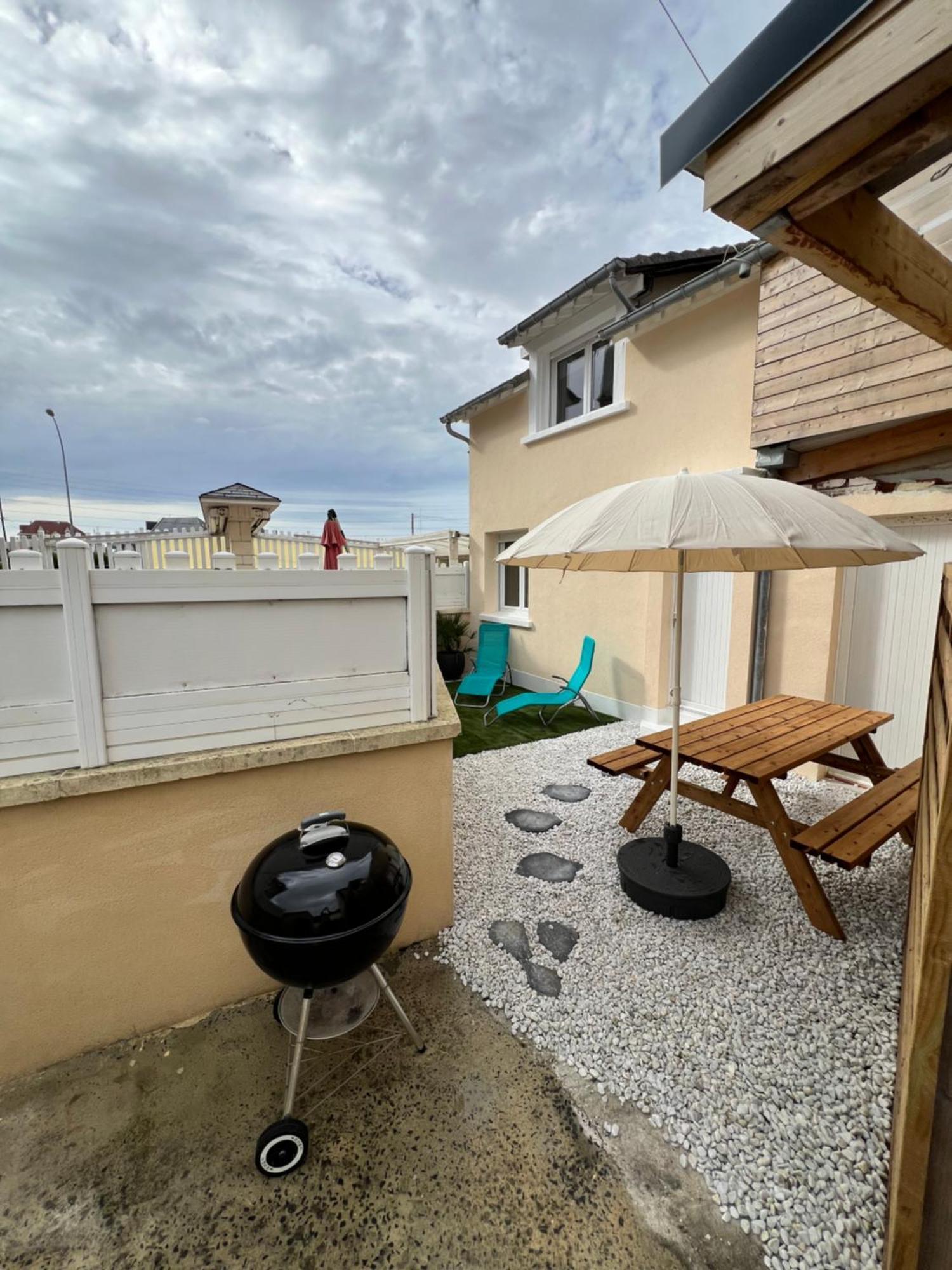Maison De La Marine Dives-sur-Mer Exterior photo